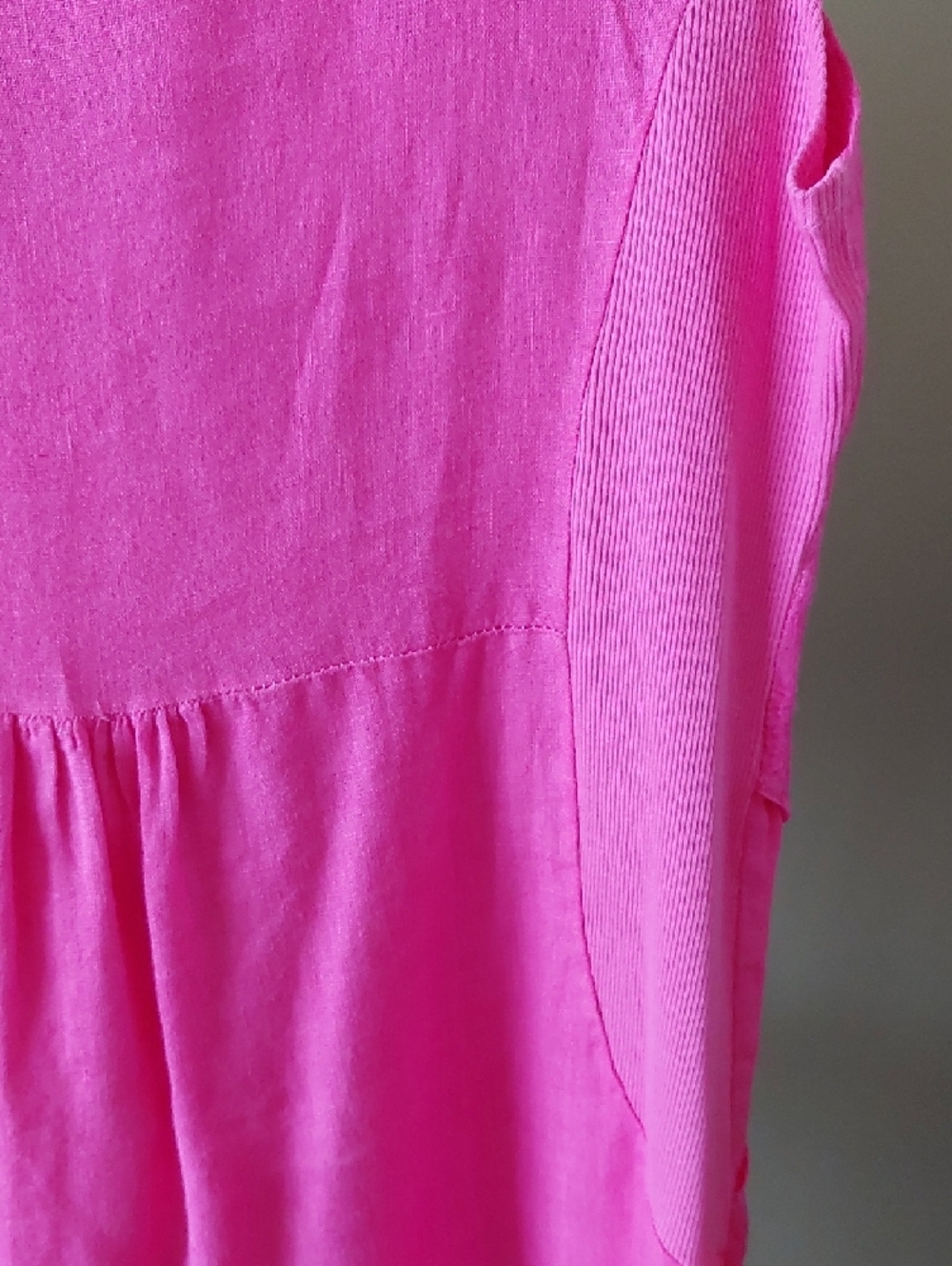 Size M, Martina Innocenti Pink Floral Embossed Short Sleeve 100% Linen DRESS - Picture 8 of 13